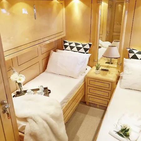 Botel Yacht Portisco
